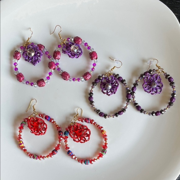 Handmade Jewelry - Elegant Multicolor Palm Beaded Hoop Earrings